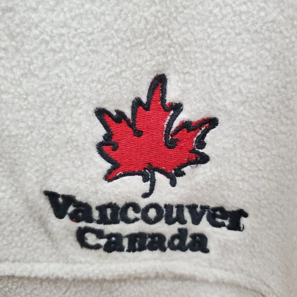 Due North Canada Cream Vancouver Full Zip Mock Neck Fleece Tourist Sweater S - Picture 2 of 8